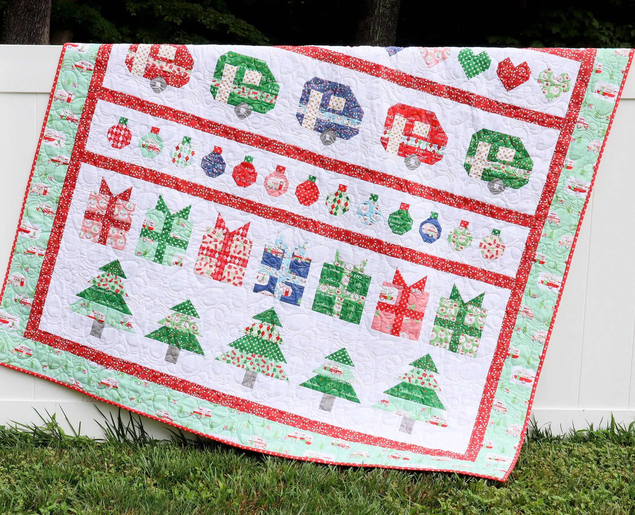 Christmas Adventure Row Quilt Paper Pattern