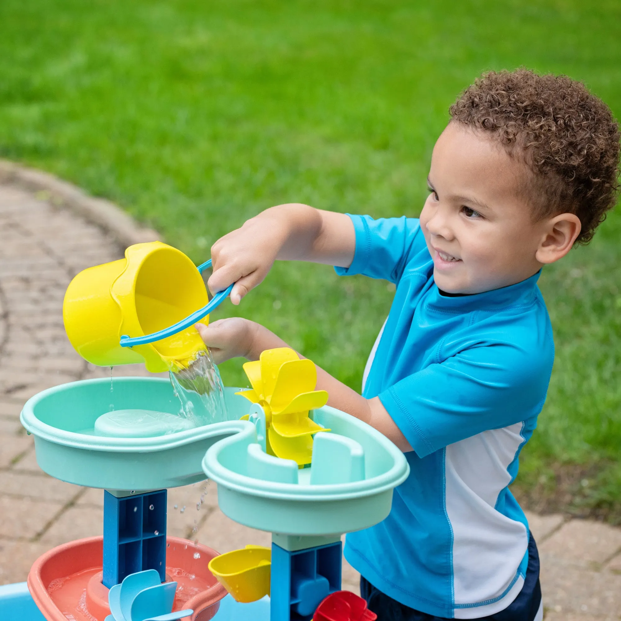 Double Spin & Showers Water Table™