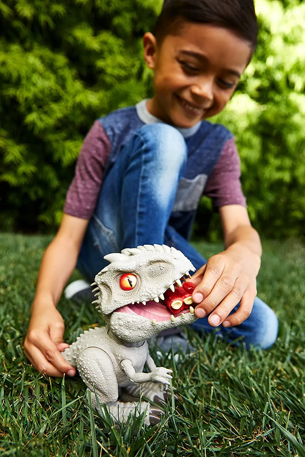 Jurassic World Camp Cretaceous Isla Nublar Feeding Frenzy Indominus Rex With Lights And Sounds